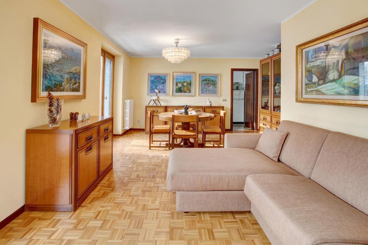 Condominio Solena 博尔米奥 外观 照片